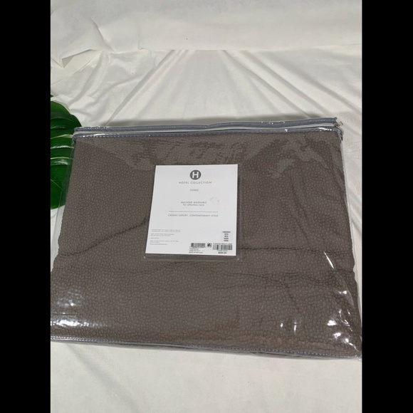 NIB Hotel Collection Como (1) King Coverlet Blanket +(2) King Shams - Picture 4 of 12